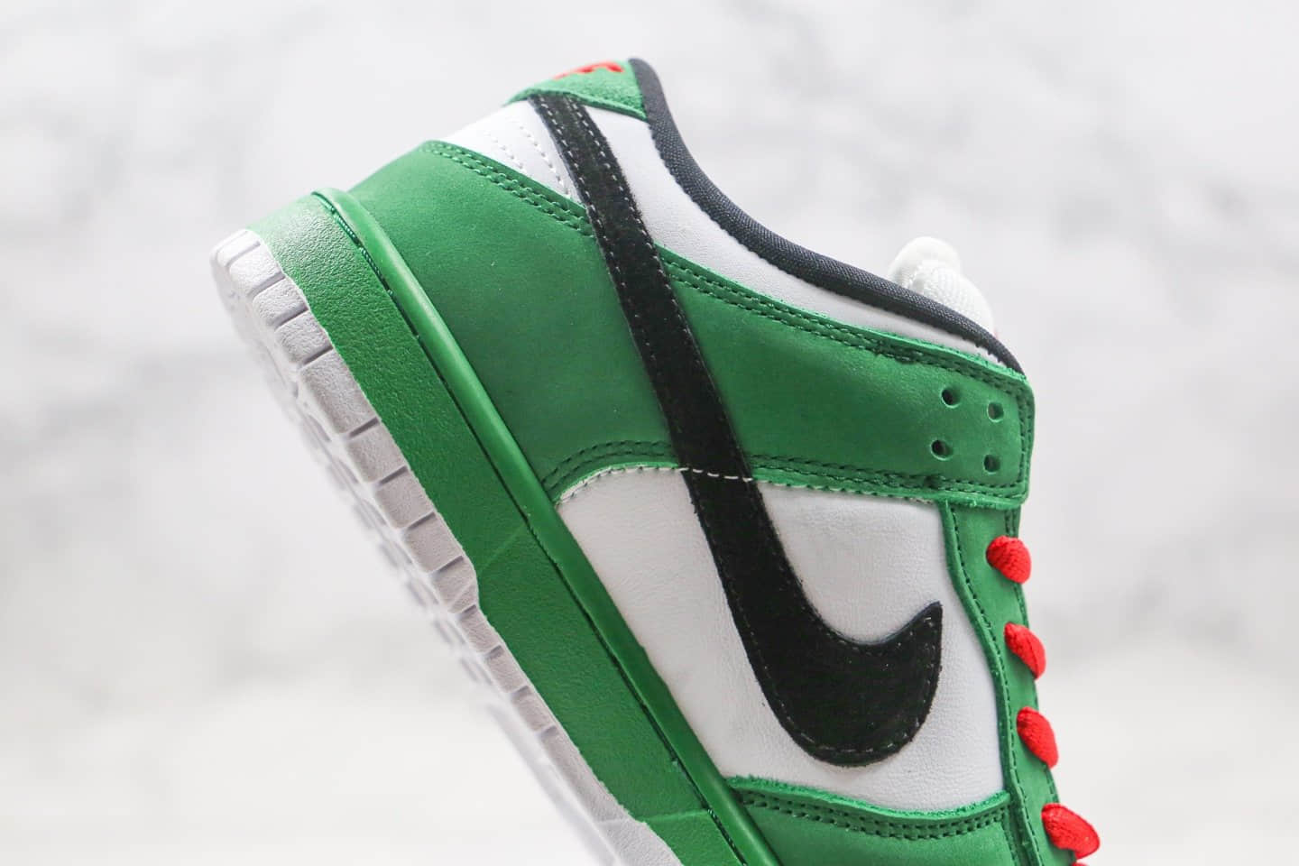 耐克Nike Dunk Low Pro SB “Heineken”纯原版本SB板鞋喜力啤酒原鞋开发遵循原版 货号:304292-302