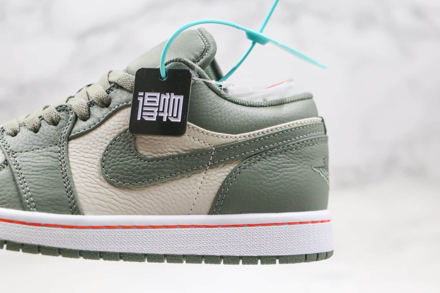 乔丹AIR JORDAN 1 LOW纯原版本低帮AJ1橄榄绿色原楦头纸板打造原盒原标 货号:553558-121