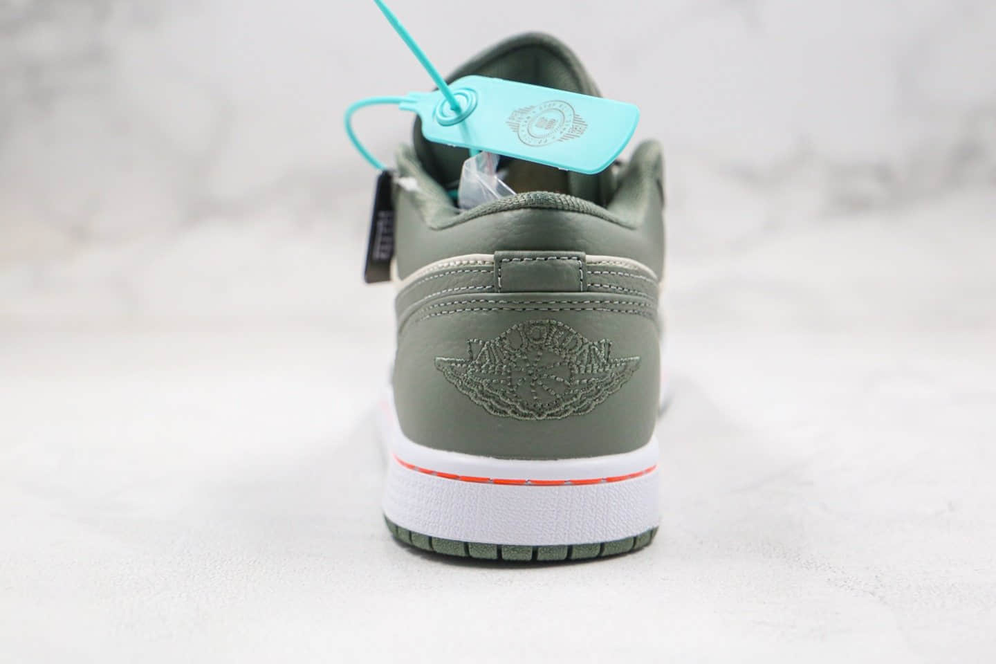 乔丹AIR JORDAN 1 LOW纯原版本低帮AJ1橄榄绿色原楦头纸板打造原盒原标 货号:553558-121
