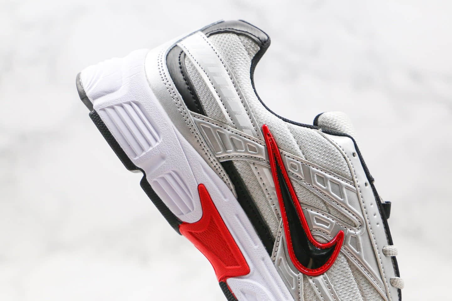 耐克Nike Initiator Running纯原版本复古老爹鞋P-6000银红色正确鞋型鞋面卡色 货号：394055-001