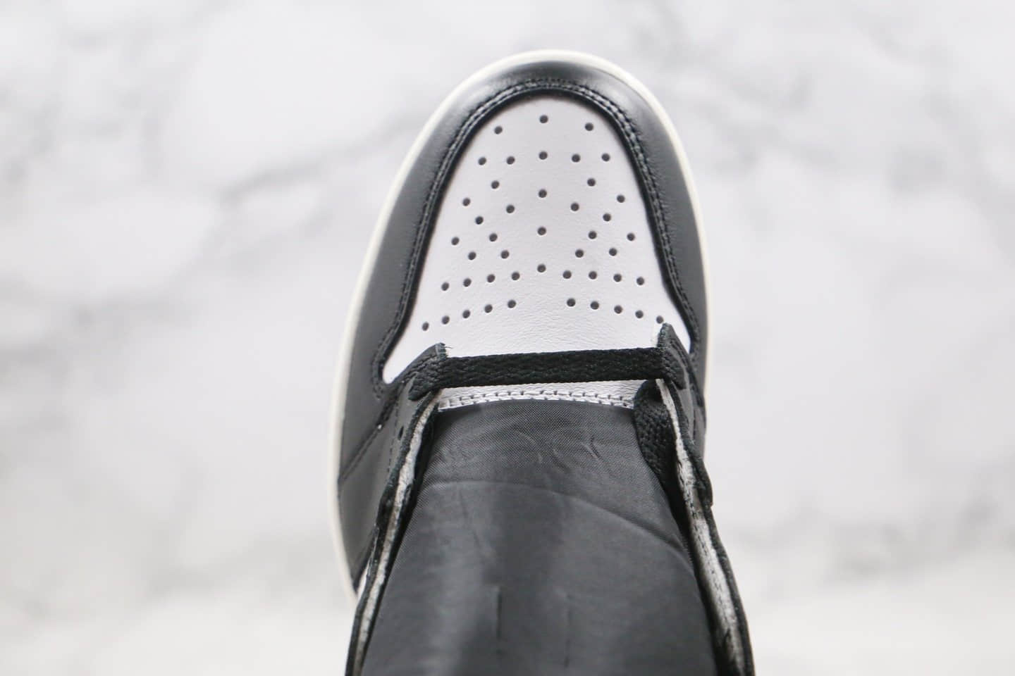 乔丹Air Jordan 1 High OG White Court Purple纯原版本高帮AJ1黑蓝色贪玩蓝月正确后跟定型原楦头纸板打造 货号:555088-115