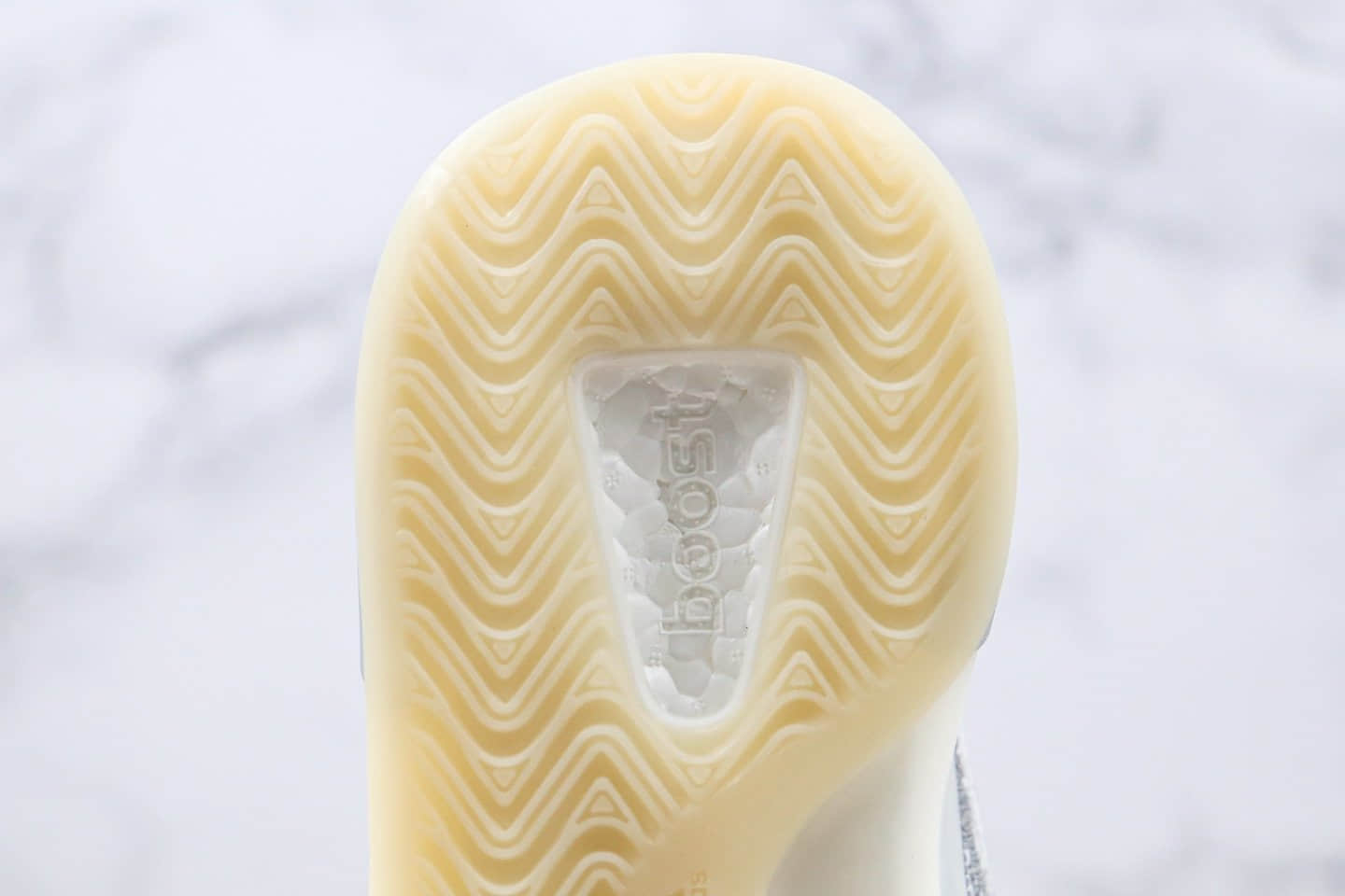 阿迪达斯Adidas YEEZY QNTM莞产纯原版本椰子篮球鞋3M反光材质灰黑色原档案数据开发 货号:Q46473