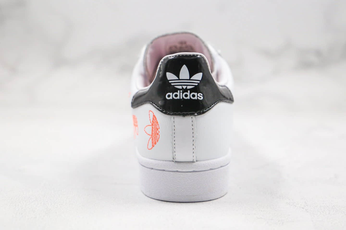 阿迪达斯Adidas Stan Smith纯原版本三叶草贝壳头白金LOGO粉色印花原盒原标 货号:FX2246