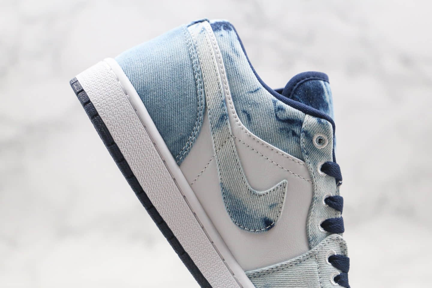乔丹Air Jordan 1 Low纯原版本低帮AJ1扎染水洗丹宁牛仔蓝色内置气垫原鞋开模一比一打造 货号:CZ8455-100