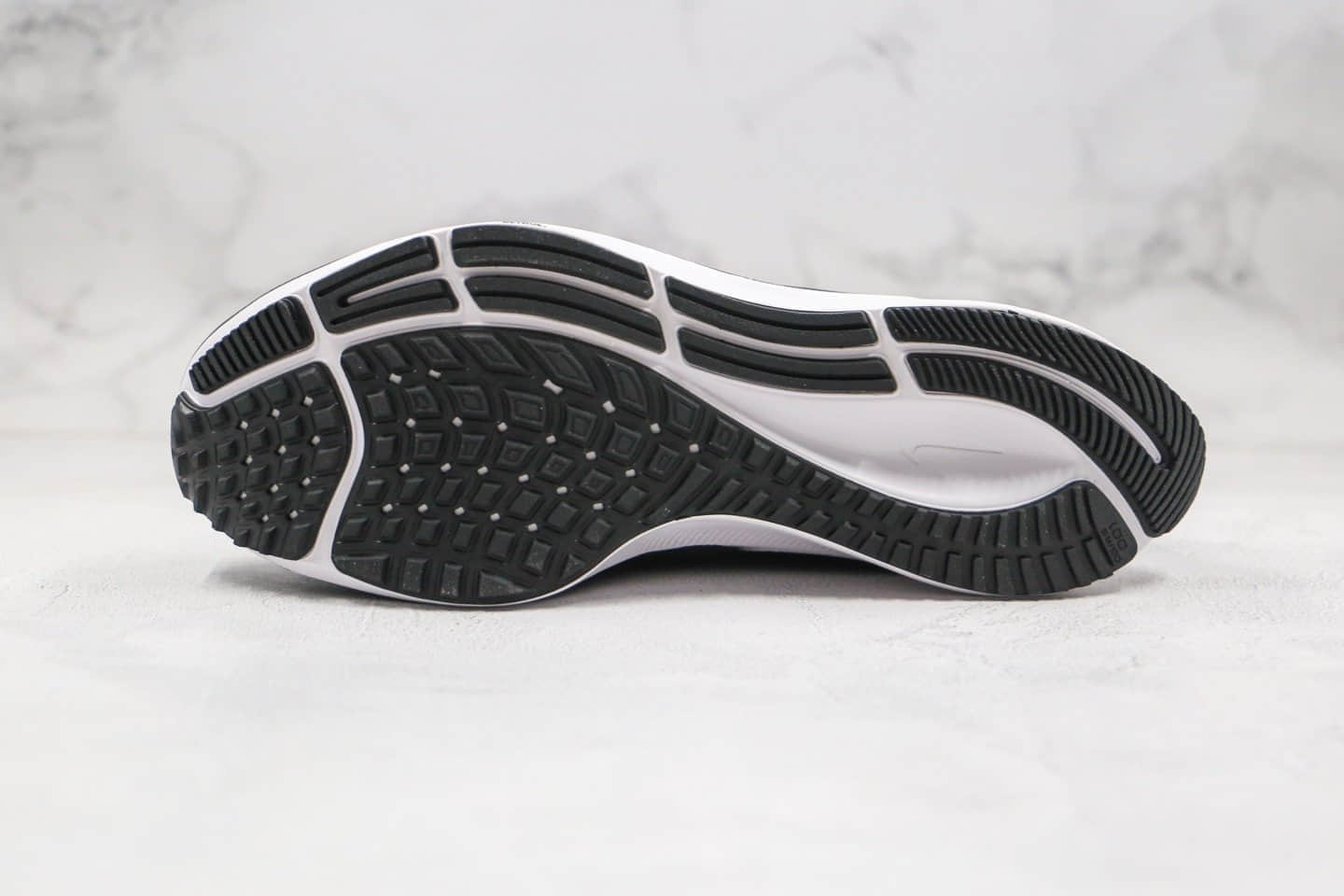 耐克Nike Zoom Pegasus 37纯原版本登月37代黑彩虹区分市面通货版本 货号:CV0266-001