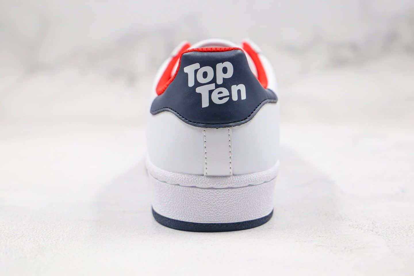 阿迪达斯adidas Superstar纯原版本贝壳头白蓝红色原楦开发头层皮料 货号：FV8270