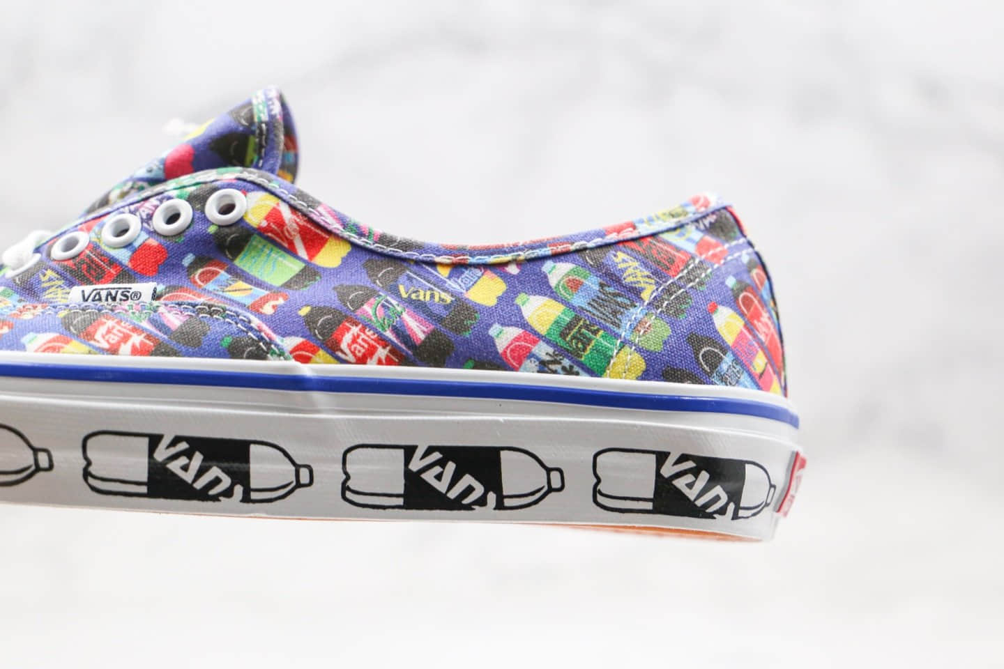 万斯Vans Vault Corner Shop Drink x Fergadelic公司级版本可口可乐联名款低帮汽水瓶配色原档案数据开发 货号:VNOA4BV90631