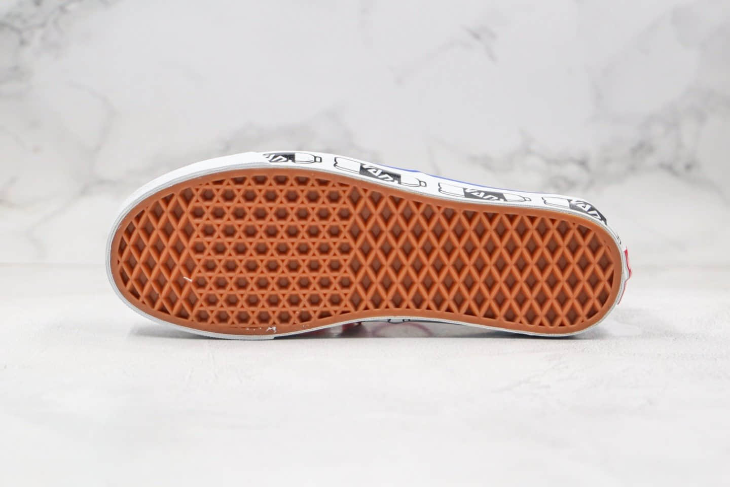 万斯Vans Vault Corner Shop Drink x Fergadelic公司级版本可口可乐联名款低帮汽水瓶配色原档案数据开发 货号:VNOA4BV90631