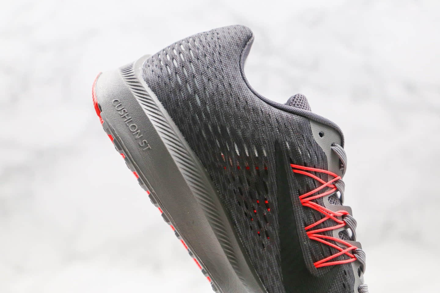 耐克Nike Zoom Winflo 5纯原版本登月5代缓震透气慢跑鞋灰粉色原盒原标区别市面通货版本 货号：AA7406-006