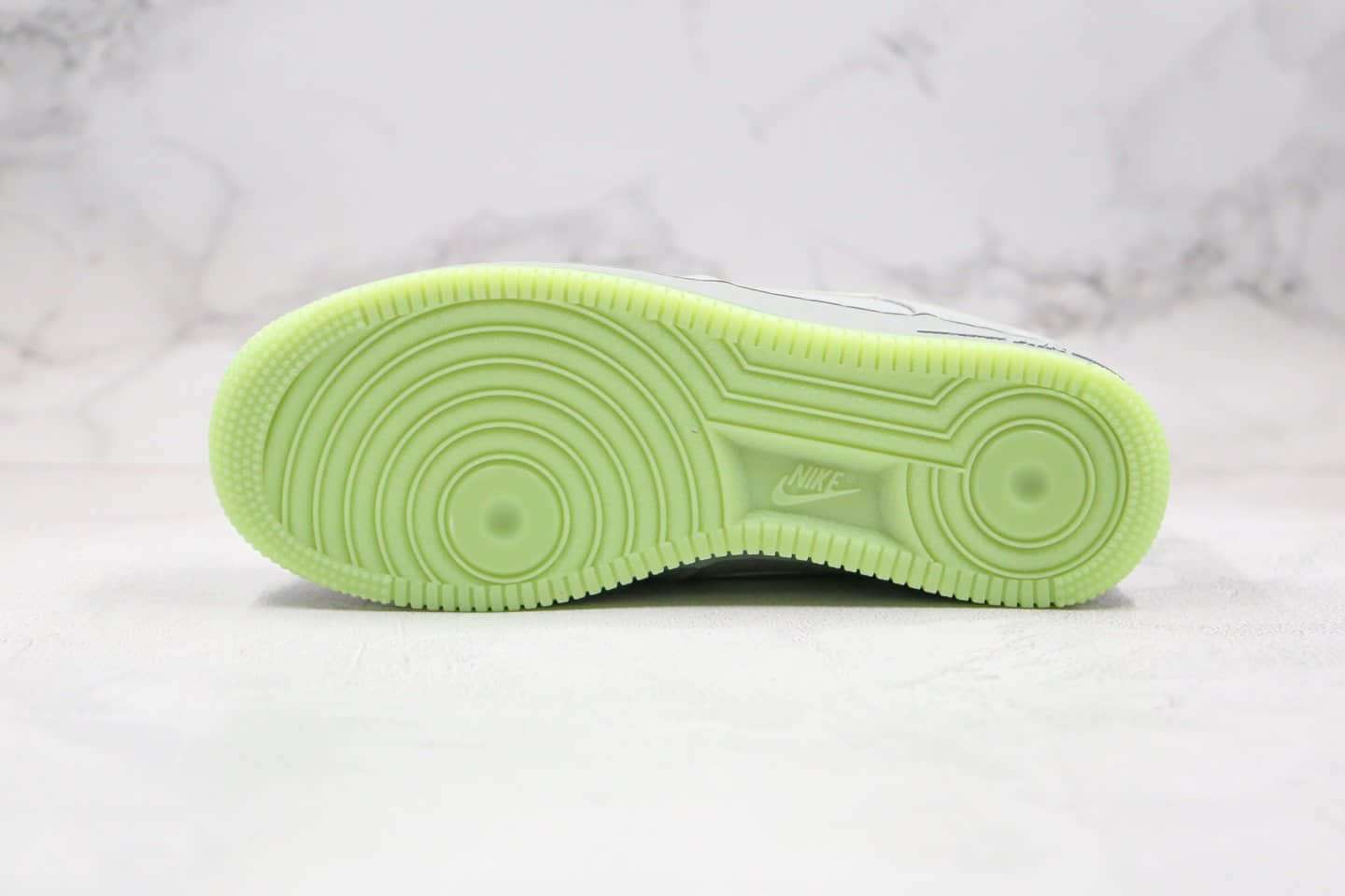 耐克Nike Air Force 1 Low纯原版本低帮空军一号灰绿色帆布面料内置气垫 货号：315122-107