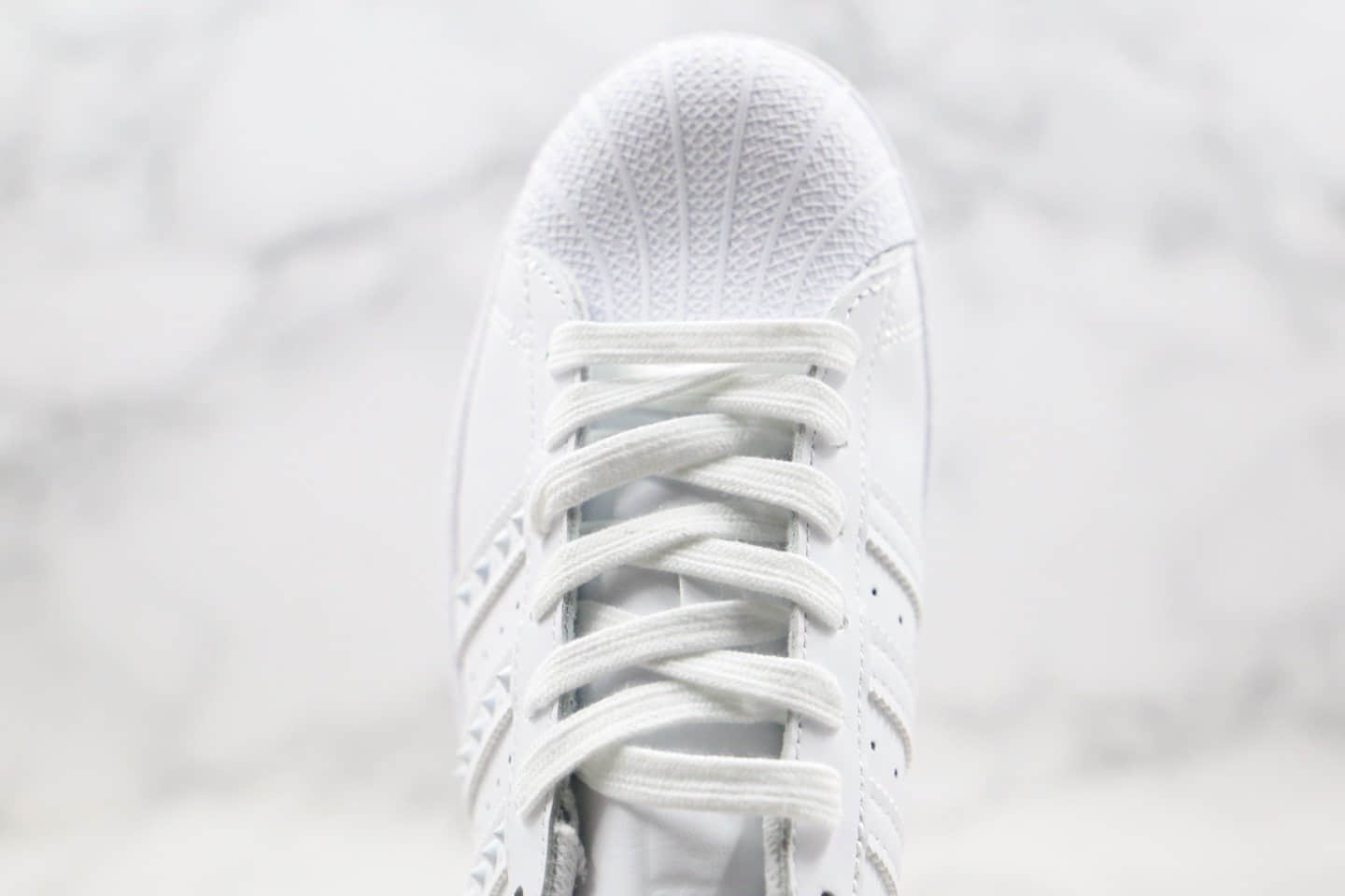 阿迪达斯adidas Originals Superstar纯原版本三叶草贝壳头雪白铆钉杨丞琳同款原盒原标正确鞋面材质 货号:FV3397