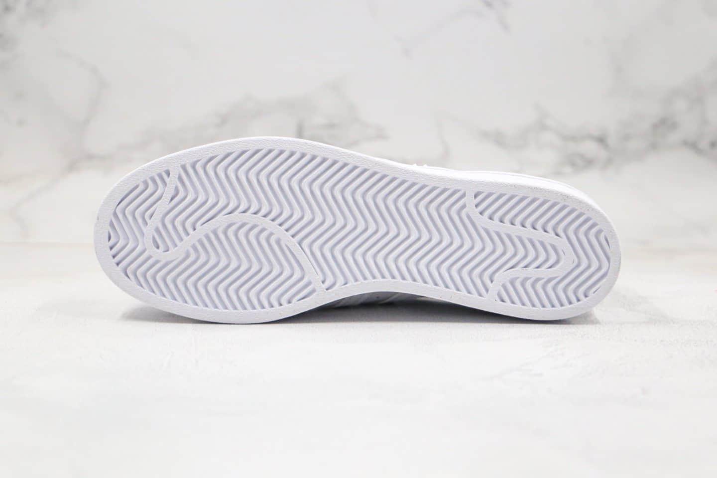 阿迪达斯adidas Originals Superstar纯原版本三叶草贝壳头雪白铆钉杨丞琳同款原盒原标正确鞋面材质 货号:FV3397