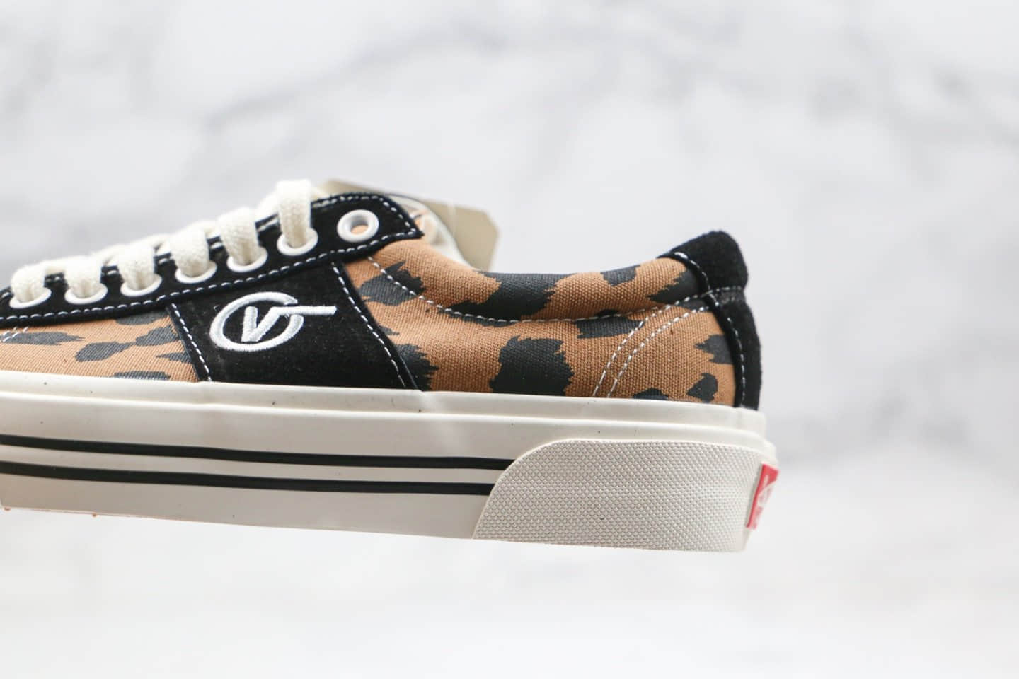 万斯Vans Vault OG Sid LX 20SS公司级版本低帮帆布鞋豹纹工艺硫化一比一 货号:VN0A4U13XES