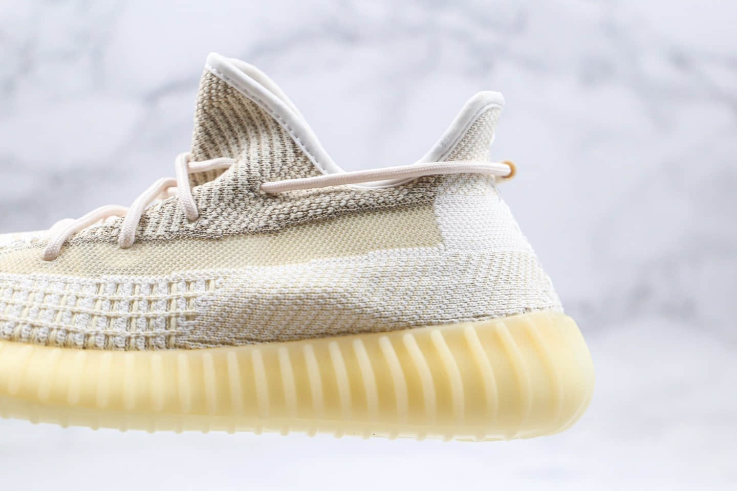 阿迪达斯Adidas Yeezy 350 V2 “Abez”公司级版本椰子350V2新氧化天使奶油淡黄色原织面 货号:FZ5246