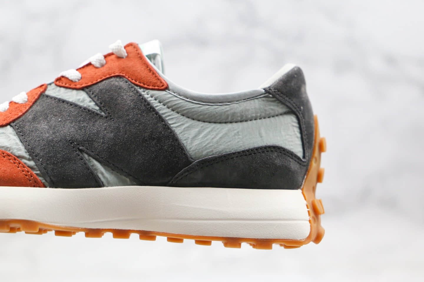 新百伦New Balance 327纯原版本复古慢跑鞋NB327灰棕黑色原档案数据开发区别市面通货版本 货号:WS327JC1