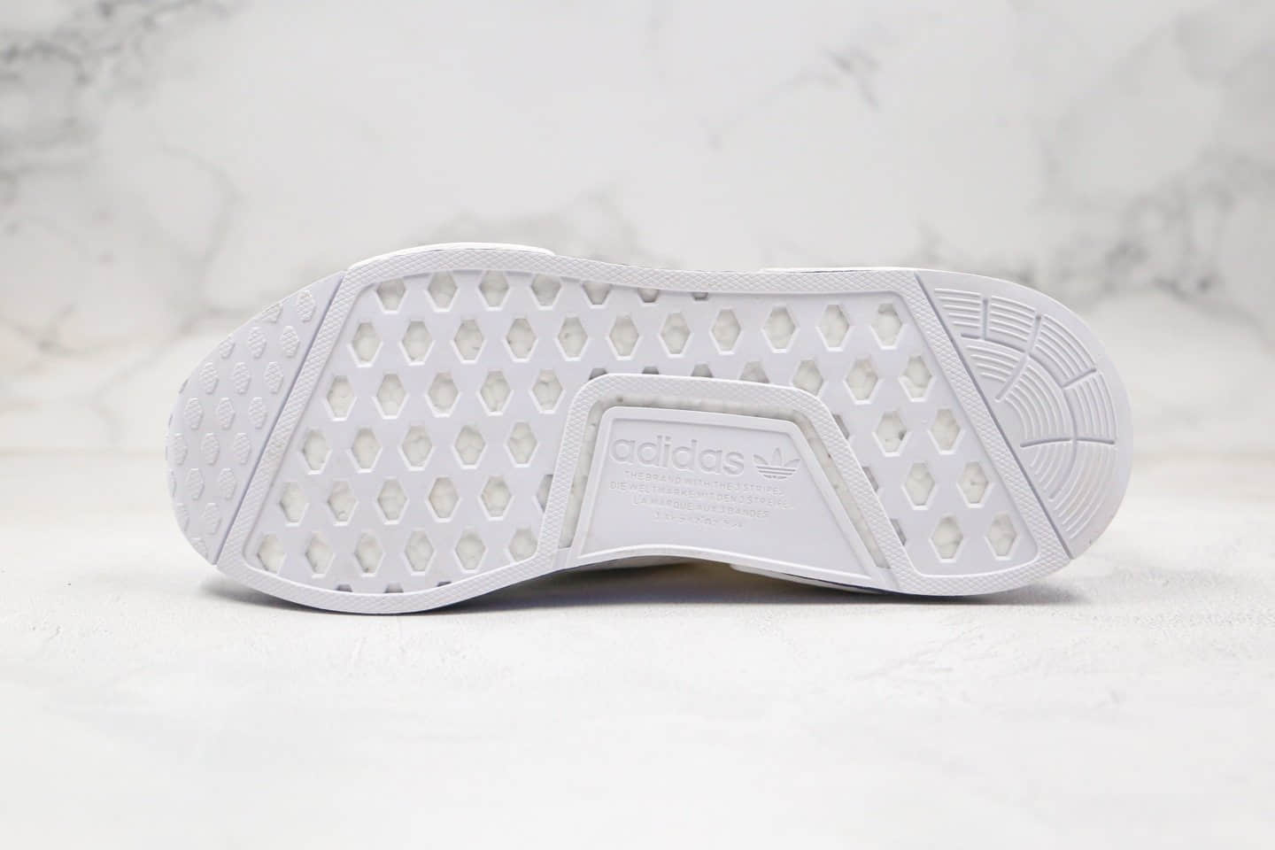 阿迪达斯Adidas NMD_R1纯原版本爆米花跑鞋炫彩白蓝紫色原鞋开模一比一打造 货号:FV5344