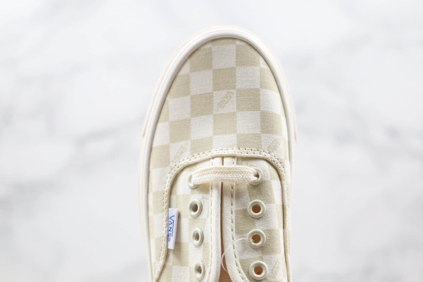 万斯Vans Vault OG Authentic公司级版本棋盘格米白色原档案开发 货号 :VN000UDDU9K