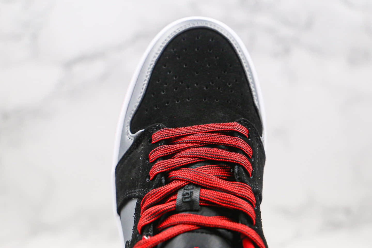 乔丹Air Jordan 1纯原版本低帮AJ1黑银色红鞋带内置气垫原盒原标原楦头纸板打造 货号:553558-002