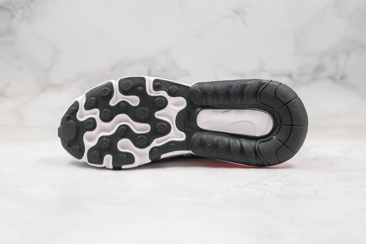 耐克Nike React Air Max 270纯原版本半掌气垫Max270白黑金粉色内置真小潘气垫原盒原标 货号:CU4752-100