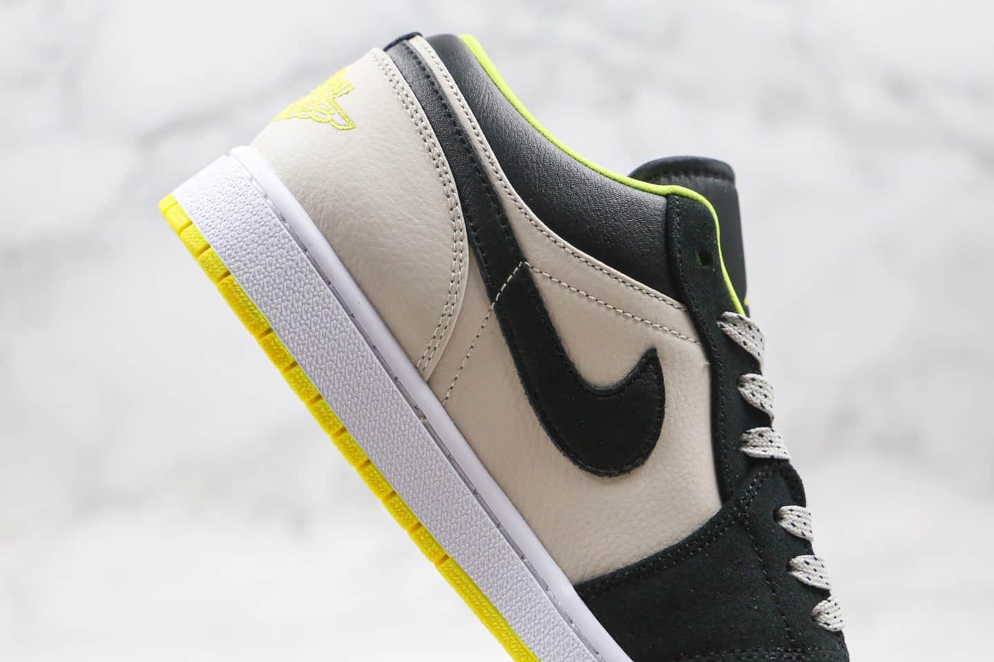 乔丹Air Jordan 1 Low Venom Green纯原版本低帮AJ1黑灰绿色内置气垫正确后跟定型 货号：553558-009