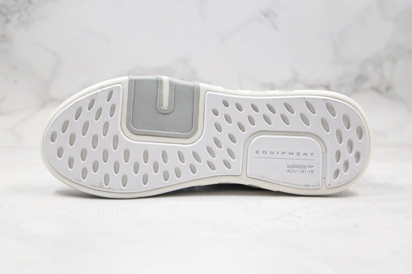 阿迪达斯Adidas EQT BASK ADV纯原版本三叶草支撑者系列EQT慢跑鞋灰色原盒原标原楦头纸板打造 货号:B37546