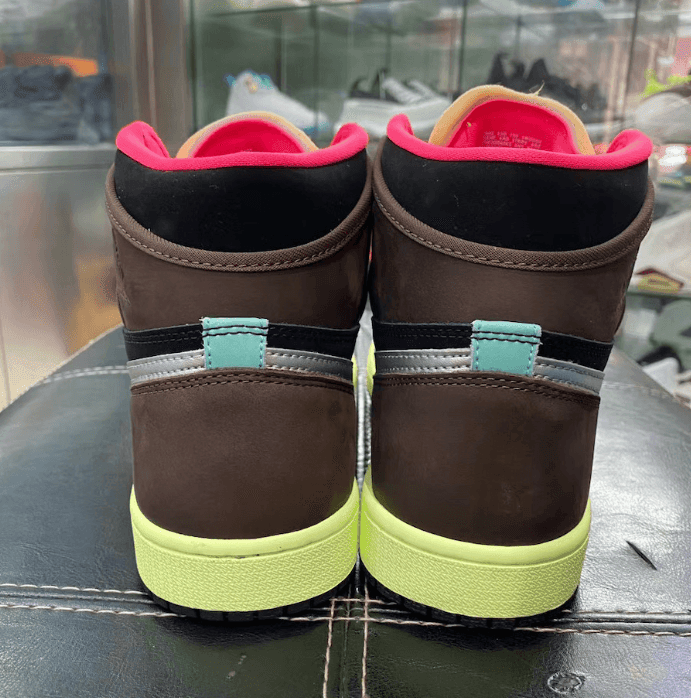 吃惊!这双AJ1撞脸05年UNDFTD x Nike Dunk联名! 货号:555555-201