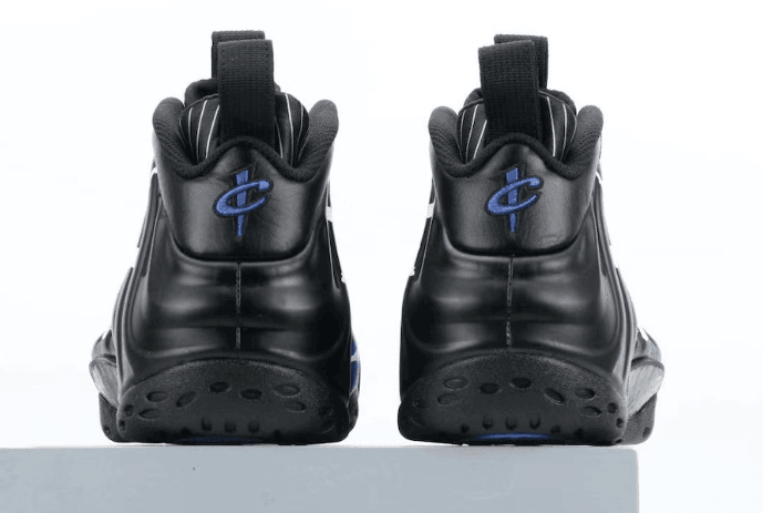 “惊雷喷”最新实物细节图曝光!鞋垫有点反差萌? 货号:CN0055-001