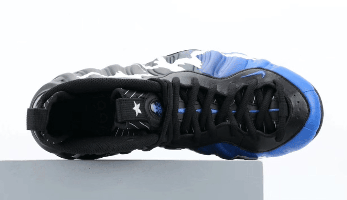 “惊雷喷”最新实物细节图曝光!鞋垫有点反差萌? 货号:CN0055-001