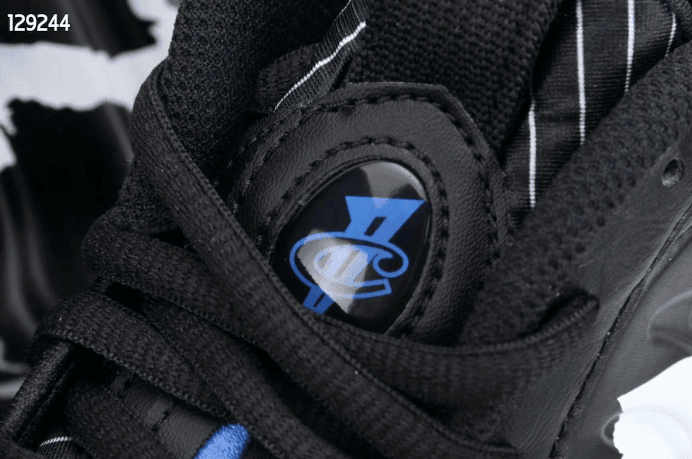 “惊雷喷”最新实物细节图曝光!鞋垫有点反差萌? 货号:CN0055-001