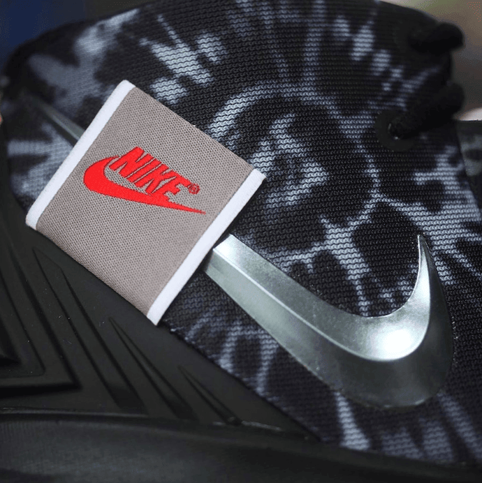 欧文最新合体战靴Nike Kyrie S2 Hybrid!亮点不少!