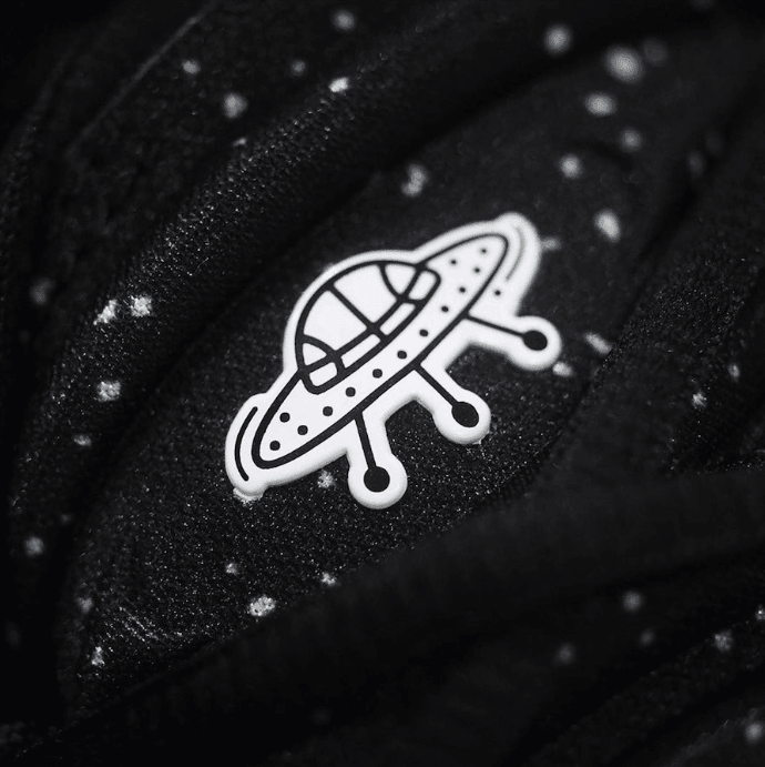 欧文最新合体战靴Nike Kyrie S2 Hybrid!亮点不少!