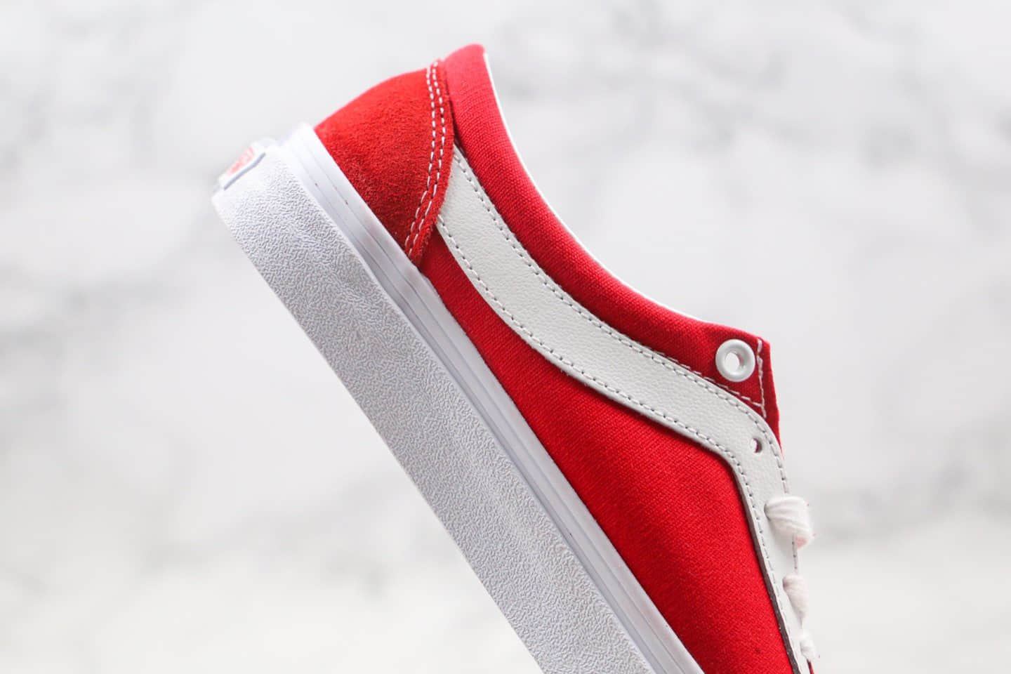 万斯VANS Bold Ni公司级版本吴亦凡同款板鞋小红书爆款帆布鞋红白色工艺硫化一比一 货号:VN0A3WLPULC