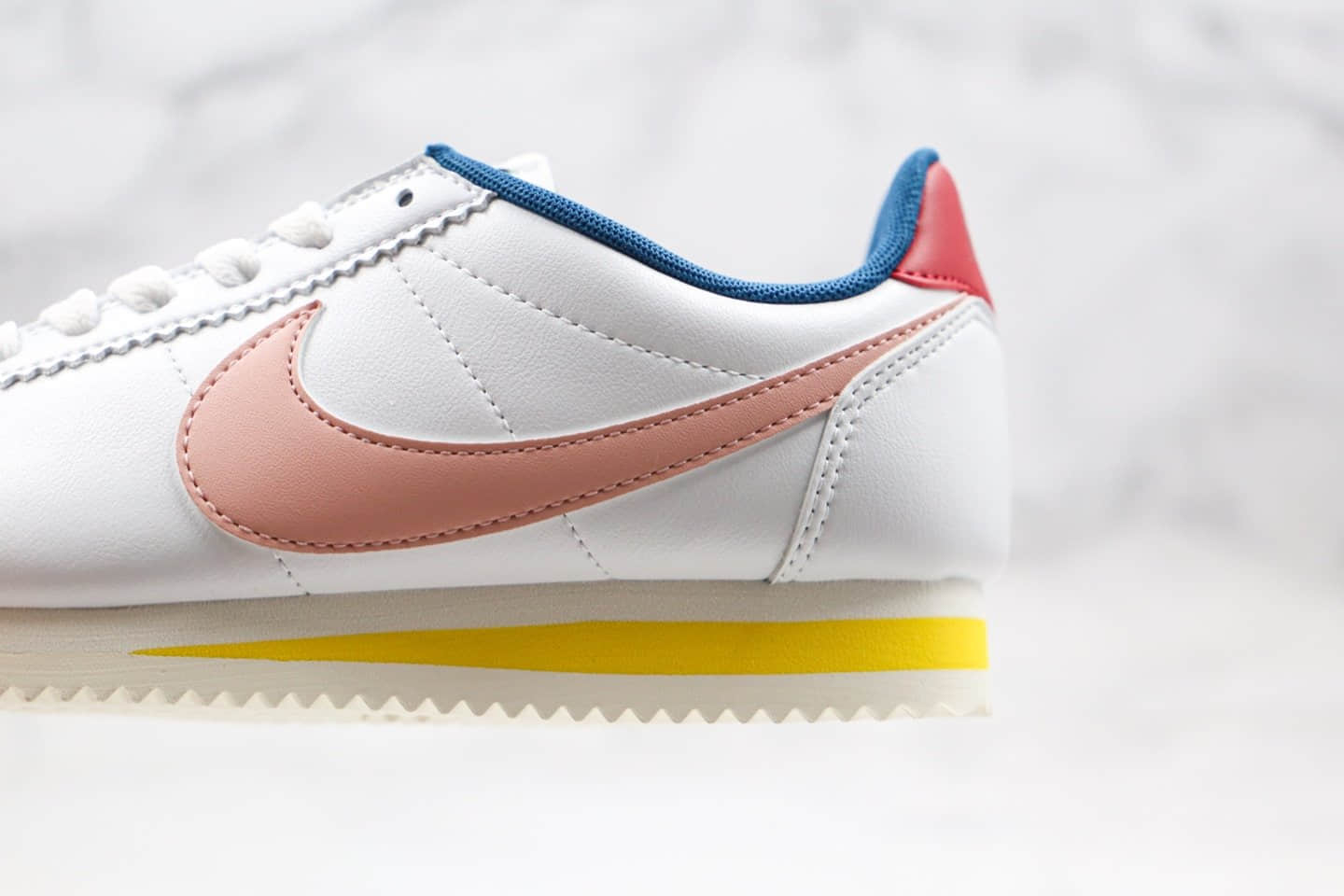 耐克Nike Classic Cortez纯原版本阿甘系列复古跑鞋白粉蓝色原楦头纸板打造原盒原标 货号:807471-114