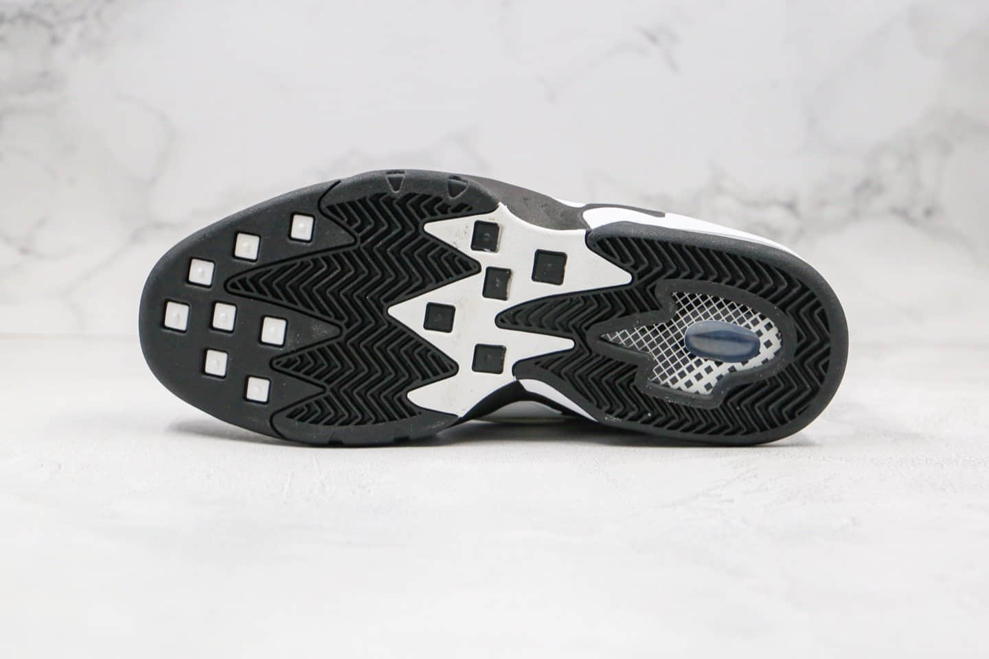 耐克Nike Air Max270 Uptempo'94纯原版本皮蓬二代篮球鞋白黑色原档案数据开发支持实战 货号:922934-102