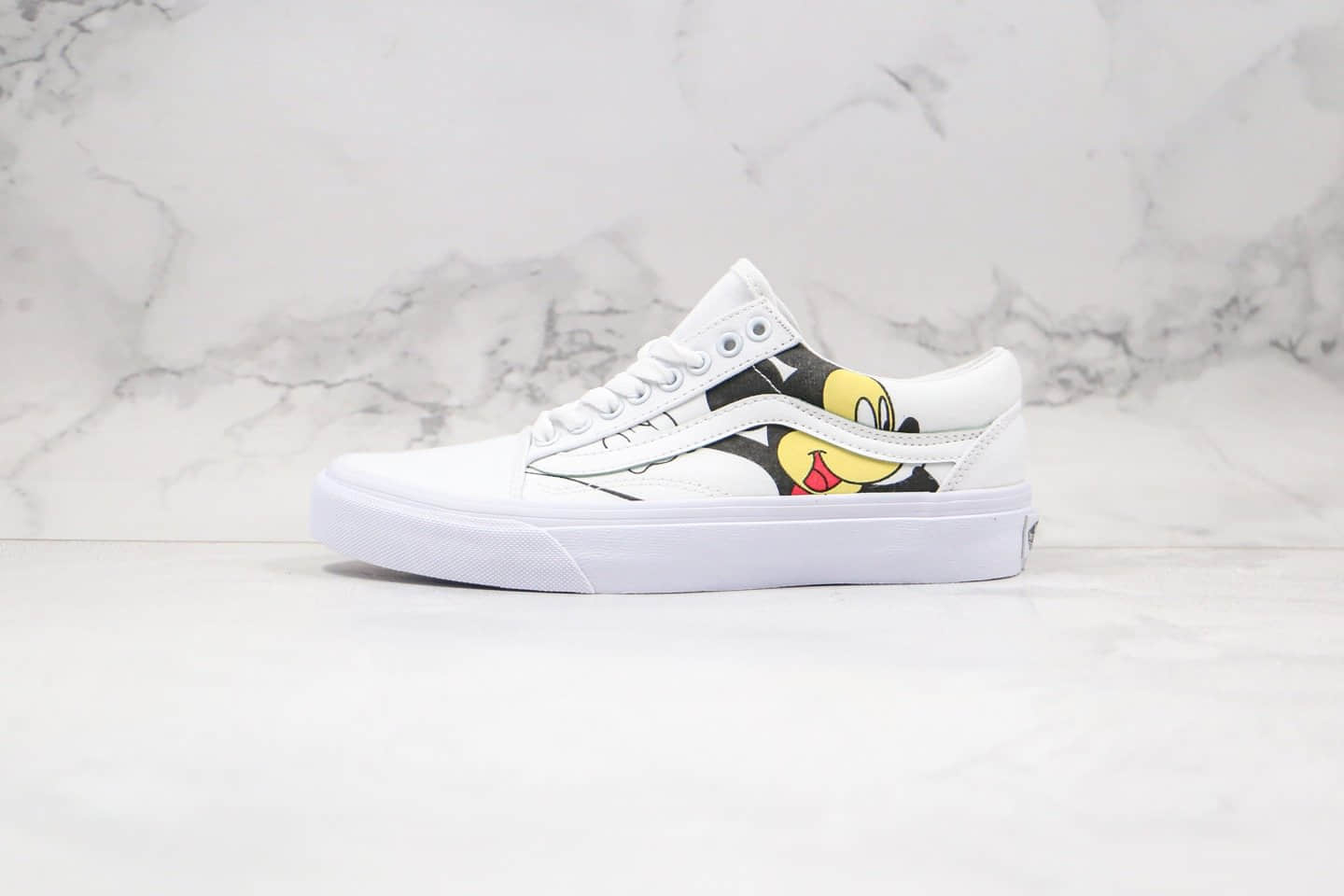 万斯Disney x Vans Old Skool公司级版本迪士尼米老鼠联名款板鞋白色原标原盒 货号:VN000D3HY28