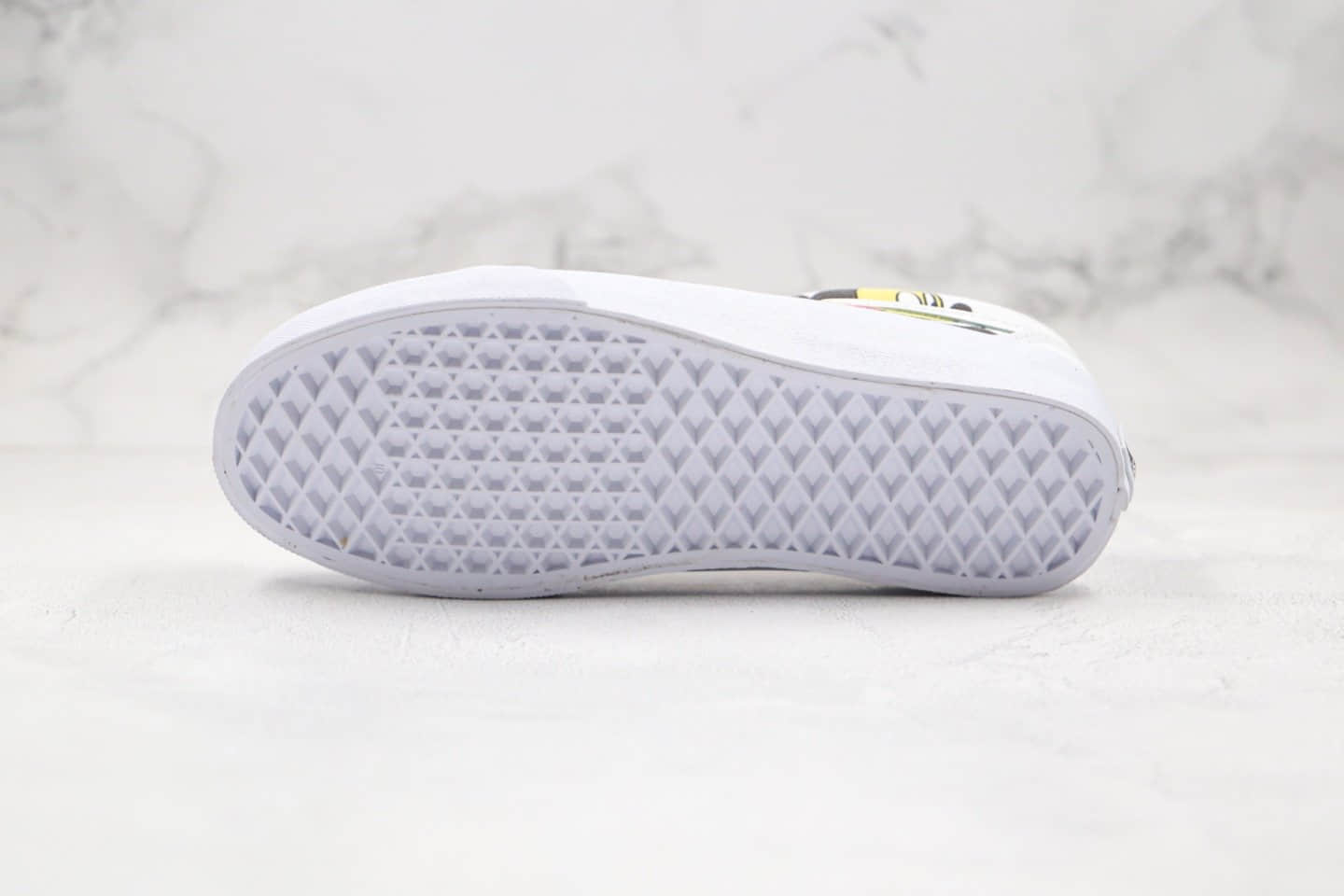 万斯Disney x Vans Old Skool公司级版本迪士尼米老鼠联名款板鞋白色原标原盒 货号:VN000D3HY28