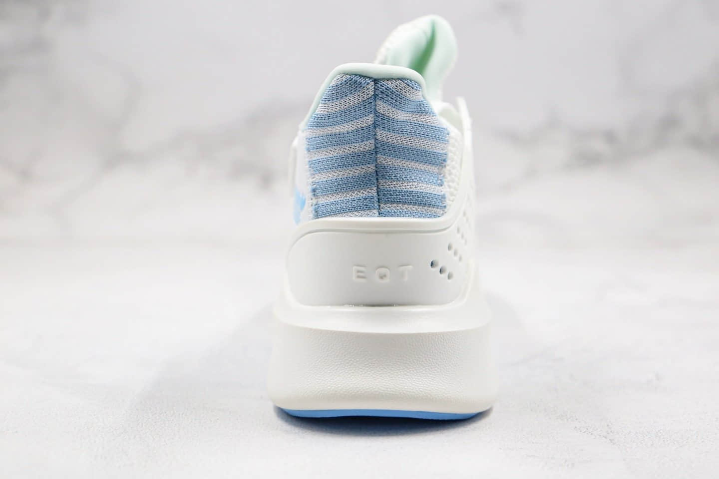 阿迪达斯adidas EQT BASK ADV纯原版本三叶草慢跑鞋白蓝色原鞋开模 货号:FU9391
