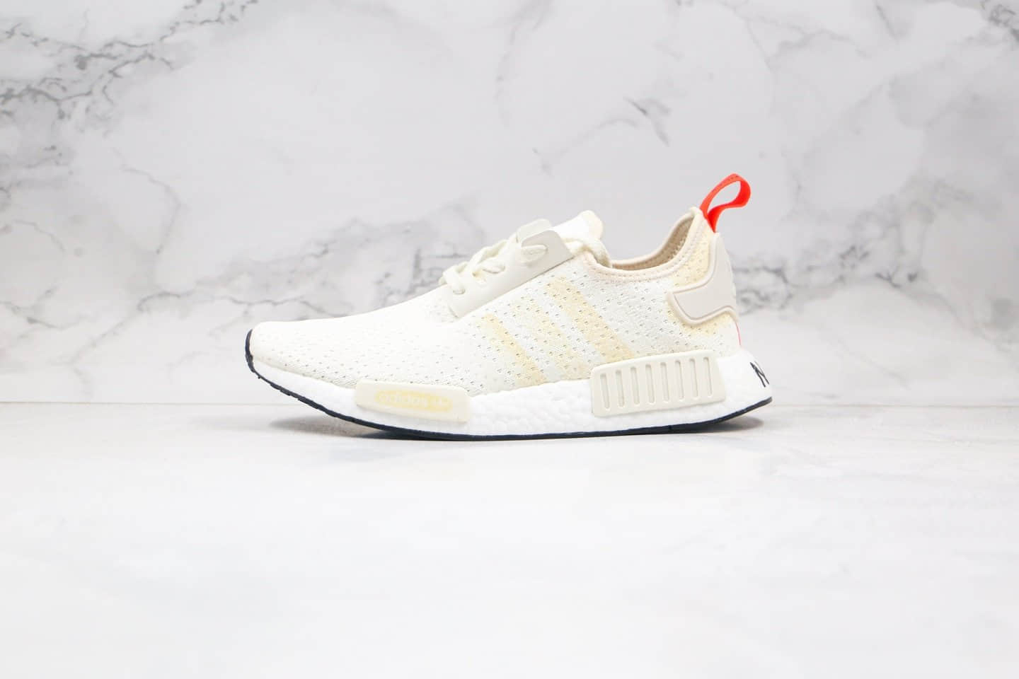 阿迪达斯adidas originals NMD_R1纯原版本三叶草缓震跑鞋米白色真爆大底 货号：G27938