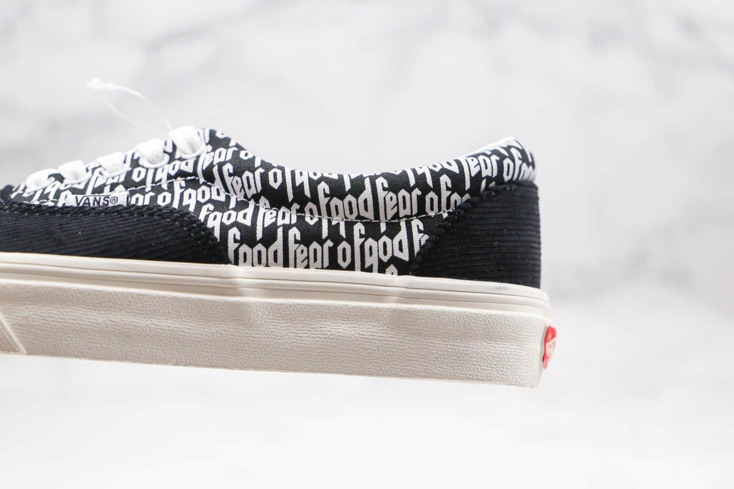 万斯Fear of God × Vans Era 95 DX公司级版本敬畏上帝联名灯芯绒板鞋黑白色高清洁二次硫化工艺