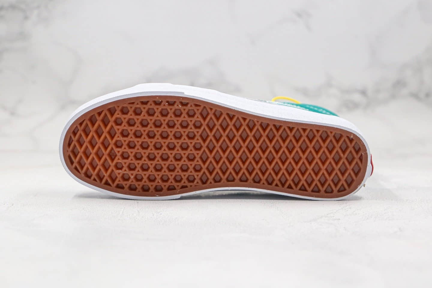 万斯Vans SK8-HI TAPERED公司级版本高帮夏季超薄绿色硫化帆布鞋原档案数据开发 货号:VN0A4U16RW8