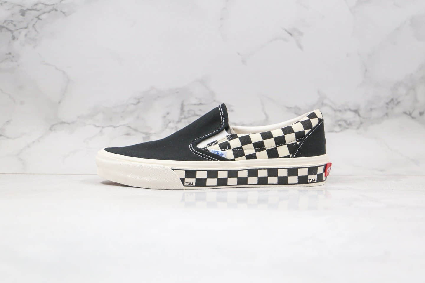 万斯Vans TM Slip On公司级版本低帮一脚蹬TM黑白色棋盘格子原盒原标 货号:T.M.-C10V