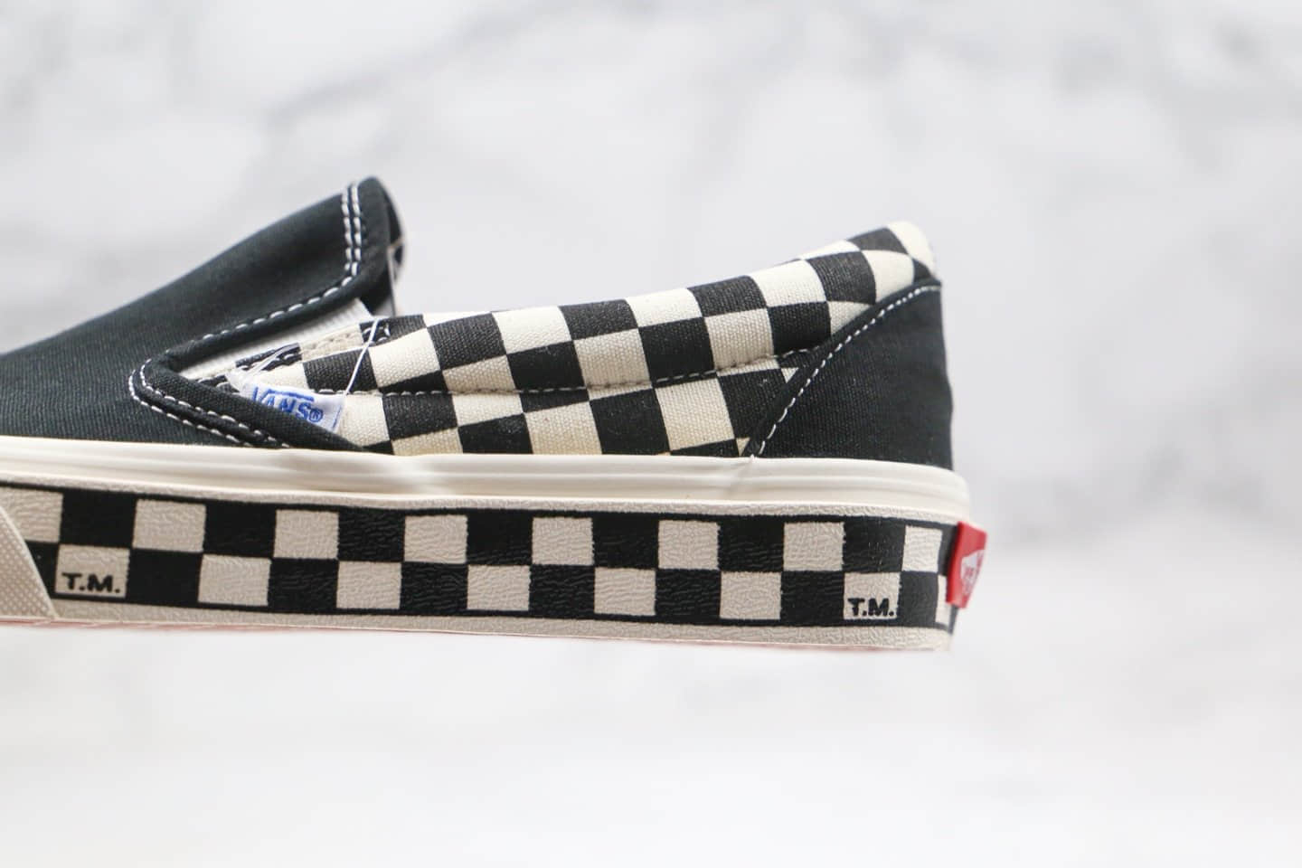 万斯Vans TM Slip On公司级版本低帮一脚蹬TM黑白色棋盘格子原盒原标 货号:T.M.-C10V