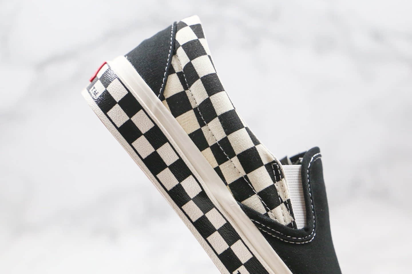 万斯Vans TM Slip On公司级版本低帮一脚蹬TM黑白色棋盘格子原盒原标 货号:T.M.-C10V