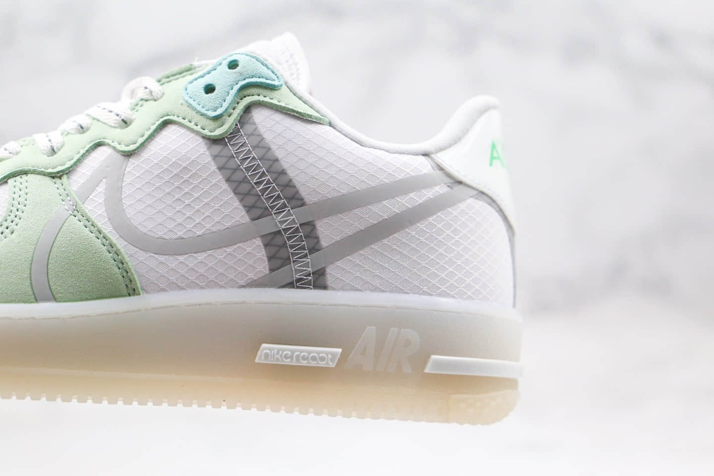 耐克Nike Air Force 1 React QS纯原版本空军一号低帮AF1解析轻量板鞋白绿色内置气垫 货号：CQ8879-111