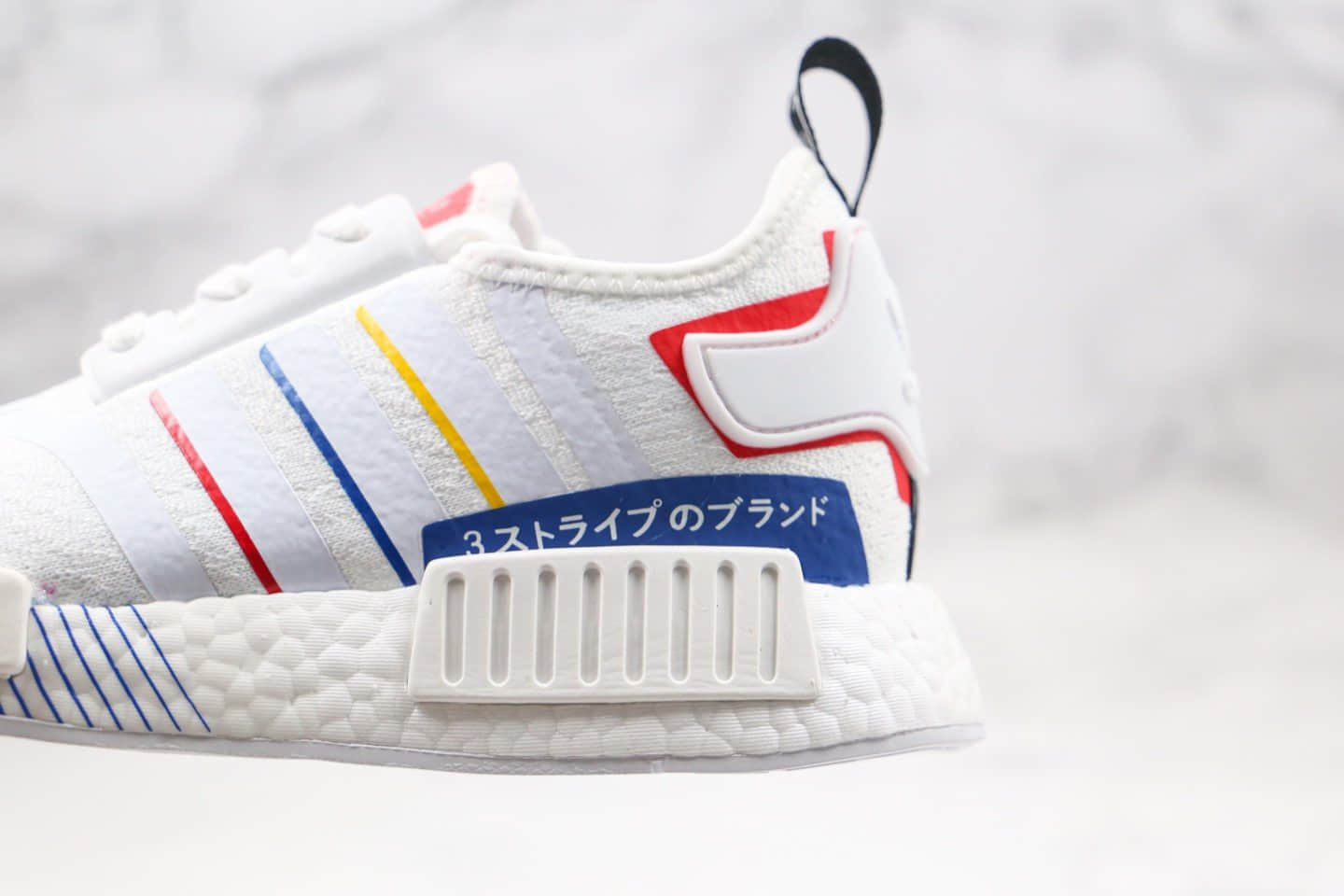 阿迪达斯adidas NMD R1纯原版本爆米花跑鞋NMD日文撞色白彩虹配色内置真爆米花缓震大底 货号:FY1432