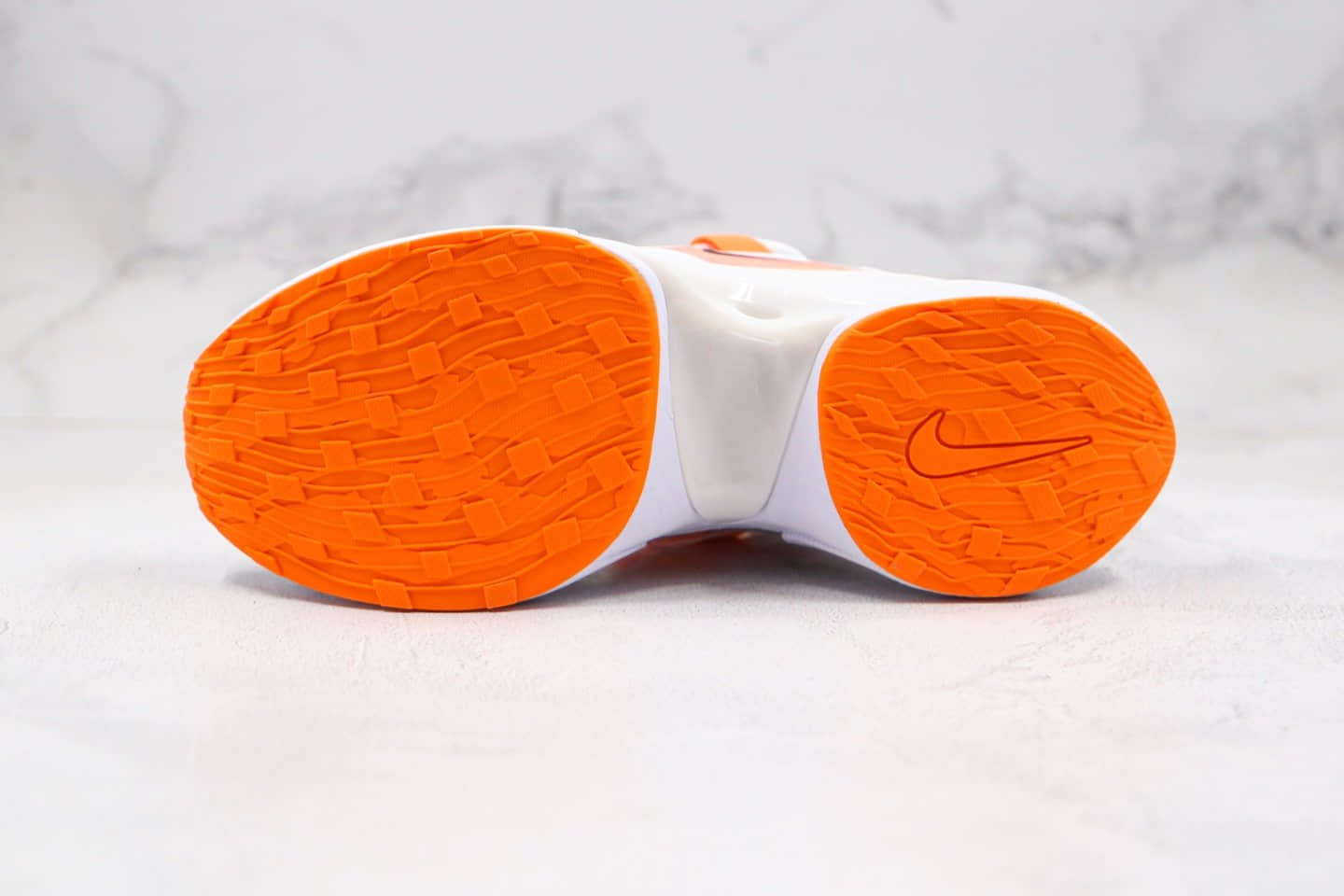 耐克Nike Signal DIMSIX Nike N110 D MS X Phantom纯原版本幻影信号老爹鞋灰橙色原盒原标正确鞋面蝉翼网纱料 货号：AT5303-126