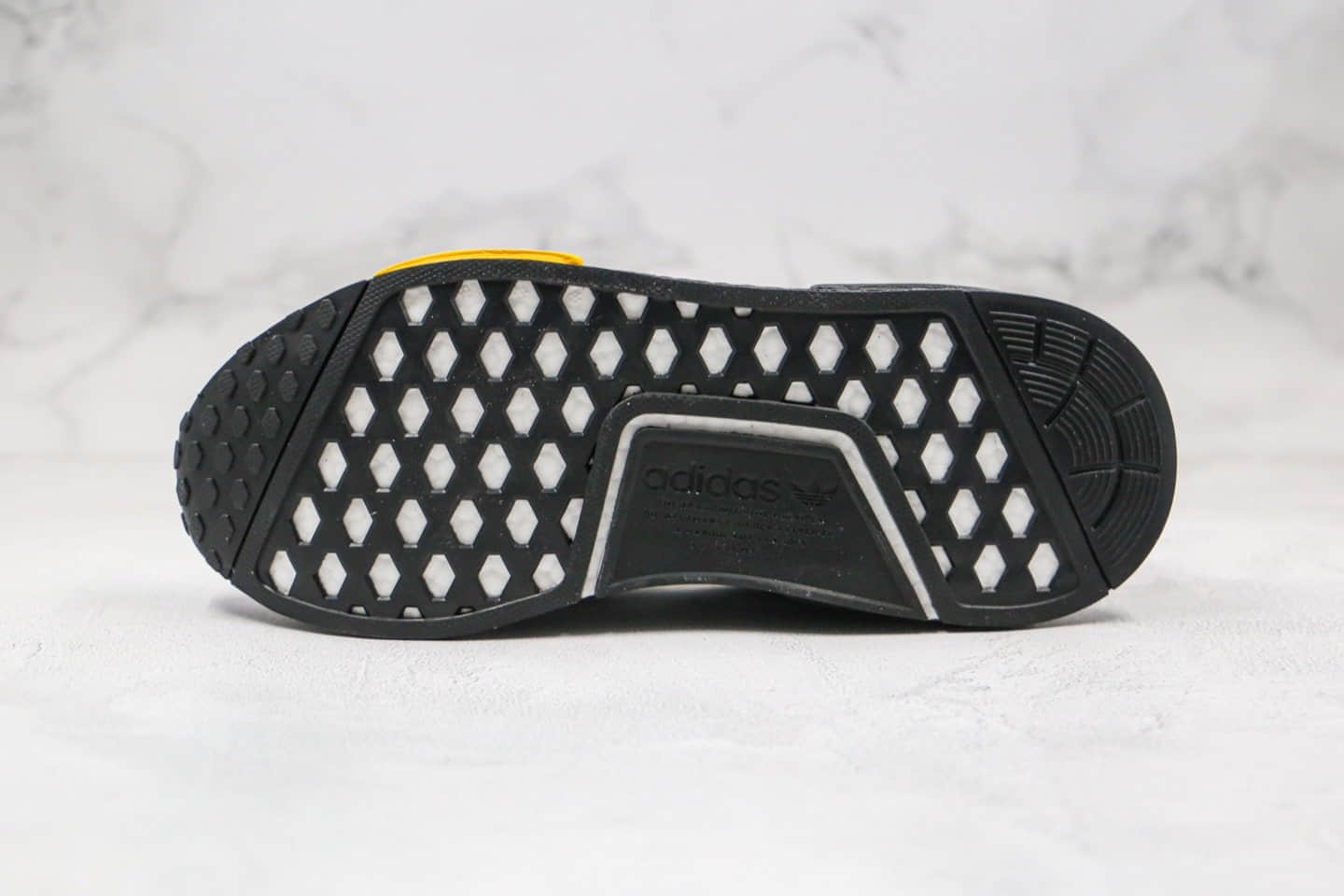 阿迪达斯Adidas NMD R1 Primeknit Triple Black纯原版本爆米花NMD跑鞋灰黑色原楦头纸板打造 货号:FV3986