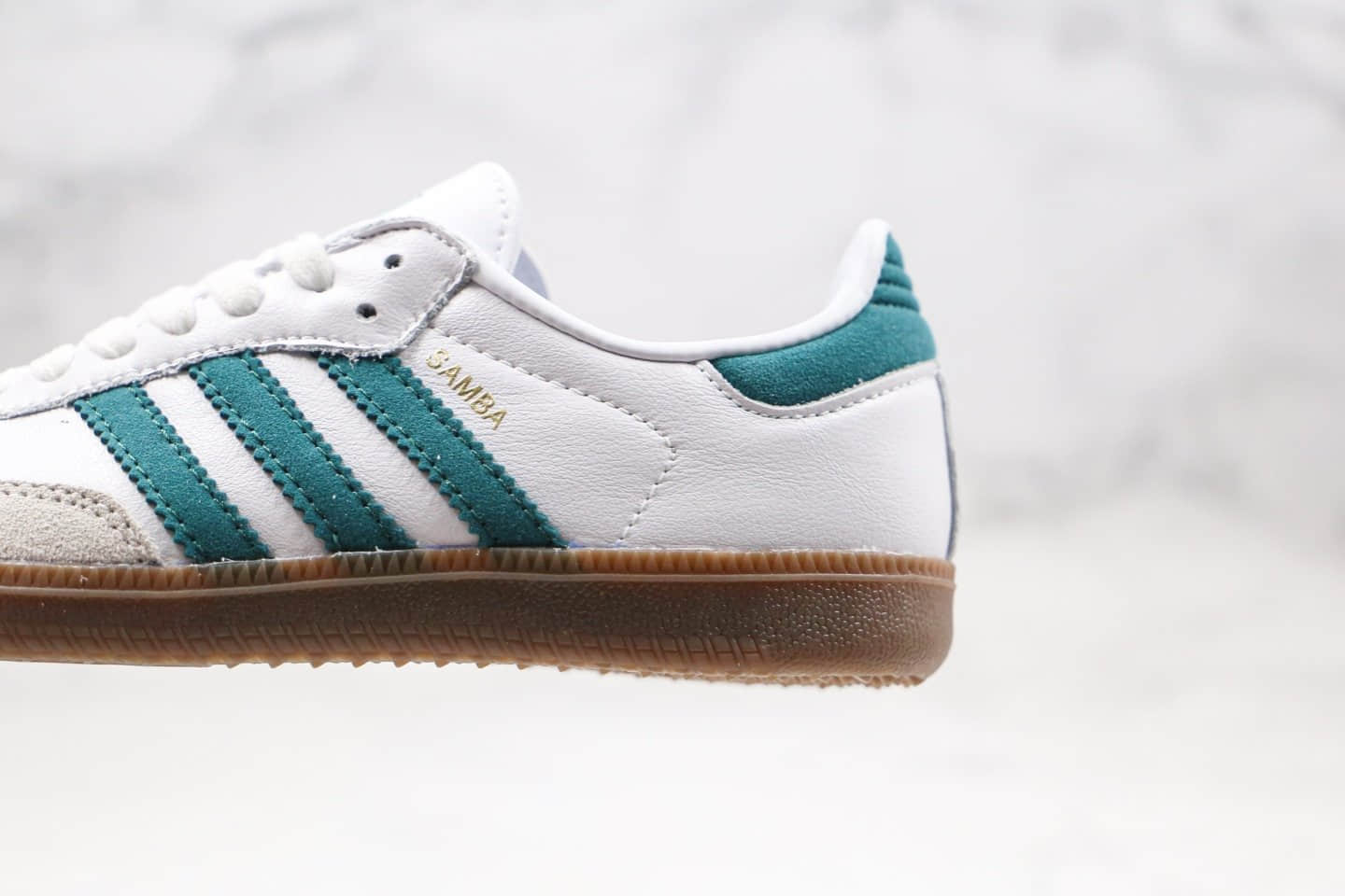 阿迪达斯Adidas Samba OG纯原版本三叶草桑巴板鞋白绿色原楦头纸板打造原盒原标 货号:B75680