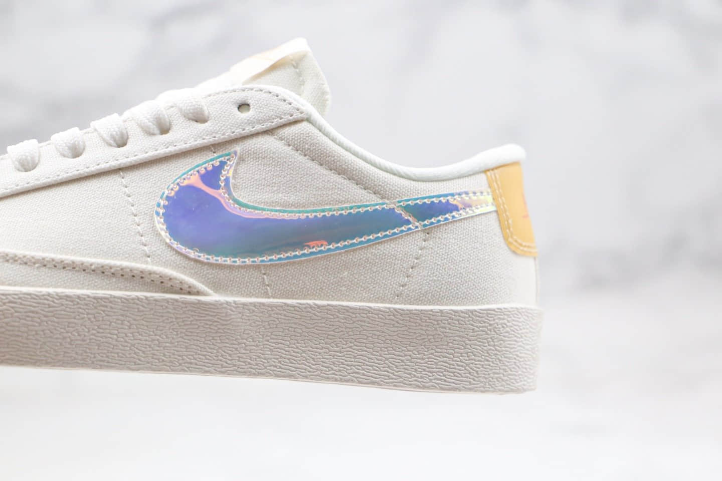 耐克Nike Blazer Low公司级版本低帮开拓者帆布板鞋上海城市限定米白镭射原纸板开发 货号:AV9371-109