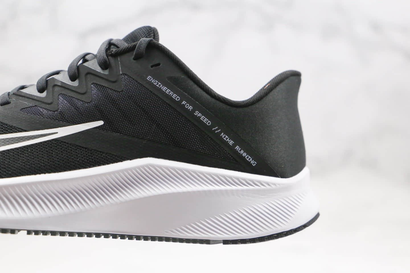 耐克Nike Quest 3公司级版本极速3代跑鞋黑白色原材打造 货号：CD0230-002